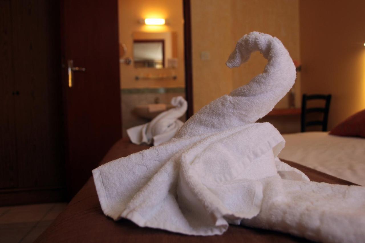 Logis Hotel Le Pressoir Saint-Chinian Eksteriør bilde
