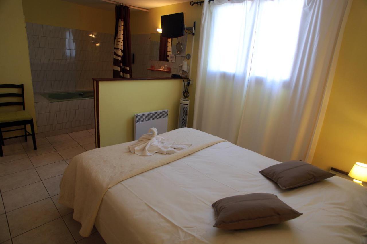 Logis Hotel Le Pressoir Saint-Chinian Eksteriør bilde